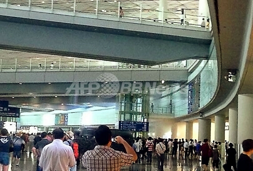 北京国際空港で爆発、容疑者は車椅子の男