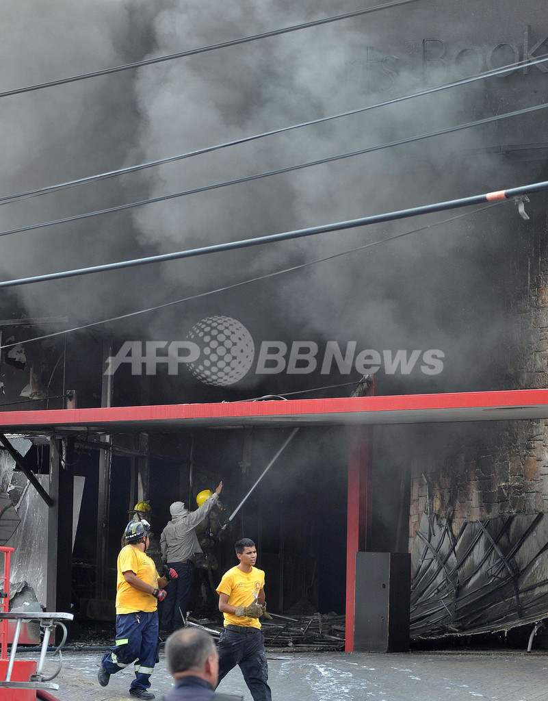メキシコ北東部でカジノ襲撃、53人死亡
