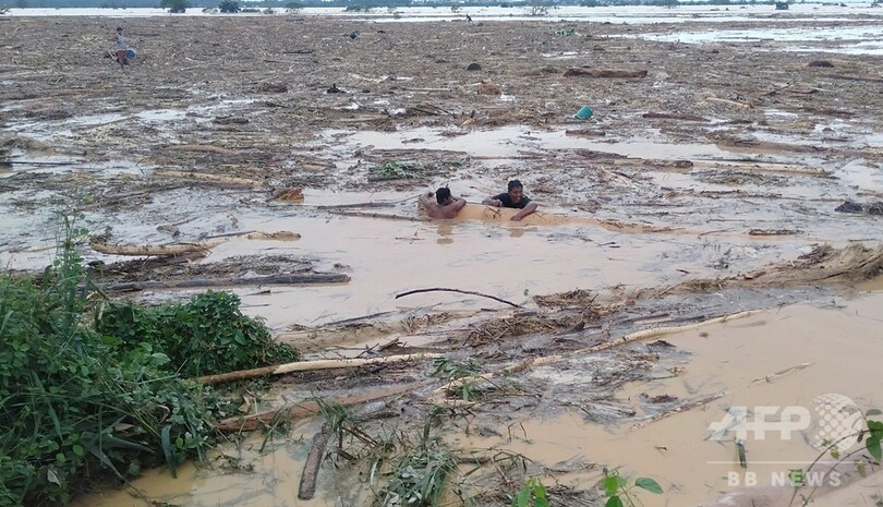 台風28号、フィリピンの死者13人に