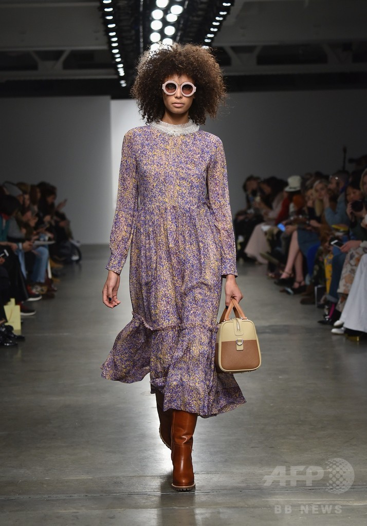 サイケデリックな時計柄プリントに注目、「カレン ウォーカー」15/16年秋冬