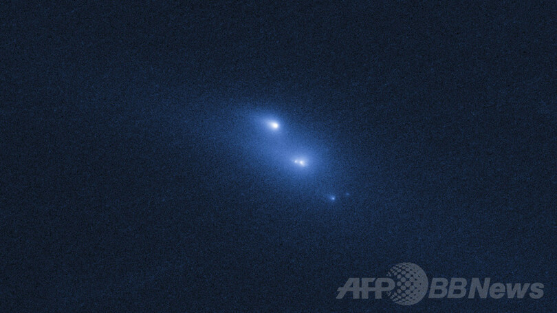小惑星分裂の瞬間、ハッブル望遠鏡が観測
