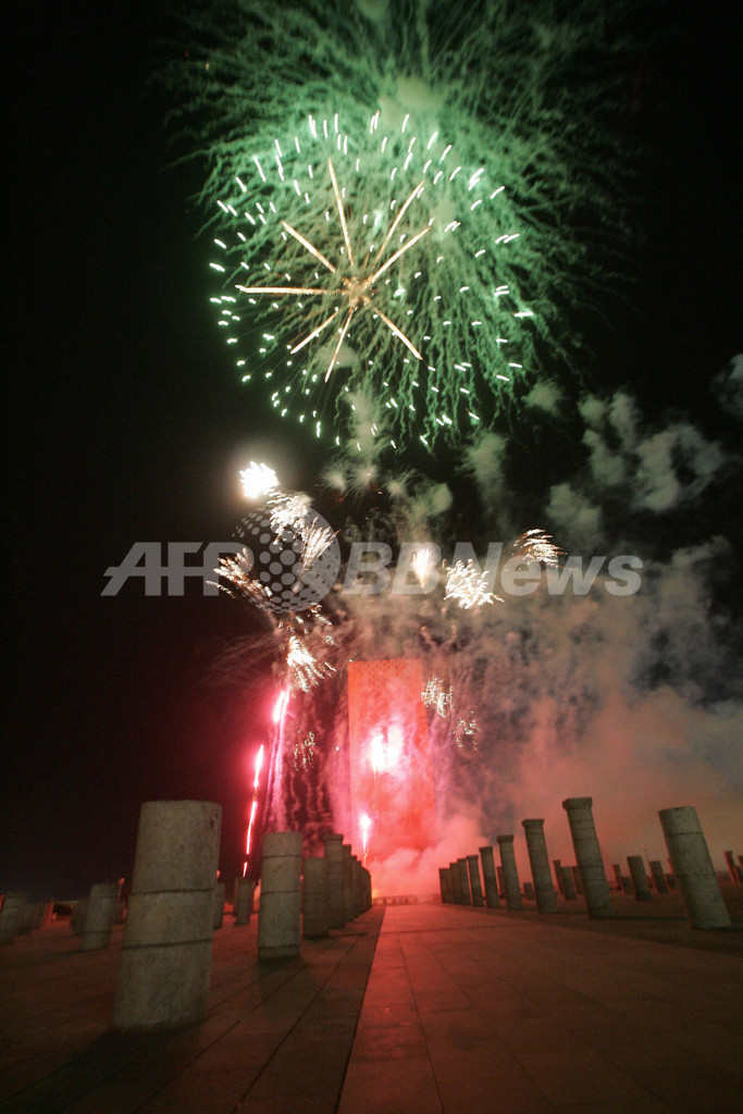 王女の誕生を祝う花火が盛大に - モロッコ