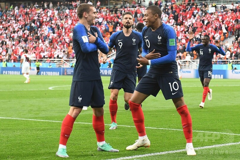 フランスがペルー下し決勝T進出、エムバペがW杯仏最年少ゴール