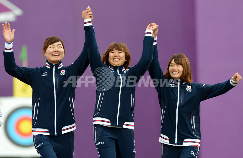 日本が銅メダルを獲得、アーチェリー女子団体