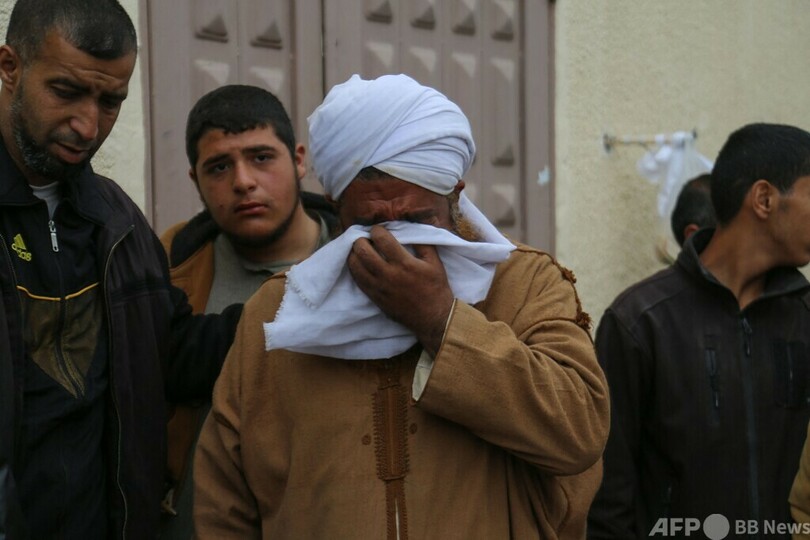 ガザ中部への爆撃で36人死亡 ラマダン中の食事で集まった親族