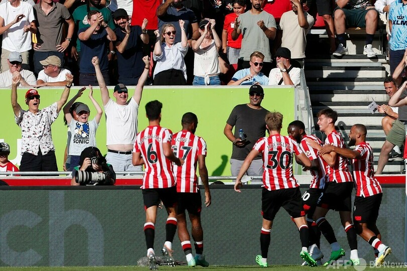 マンU大敗で30年ぶり最下位、マンCとアーセナルは連勝