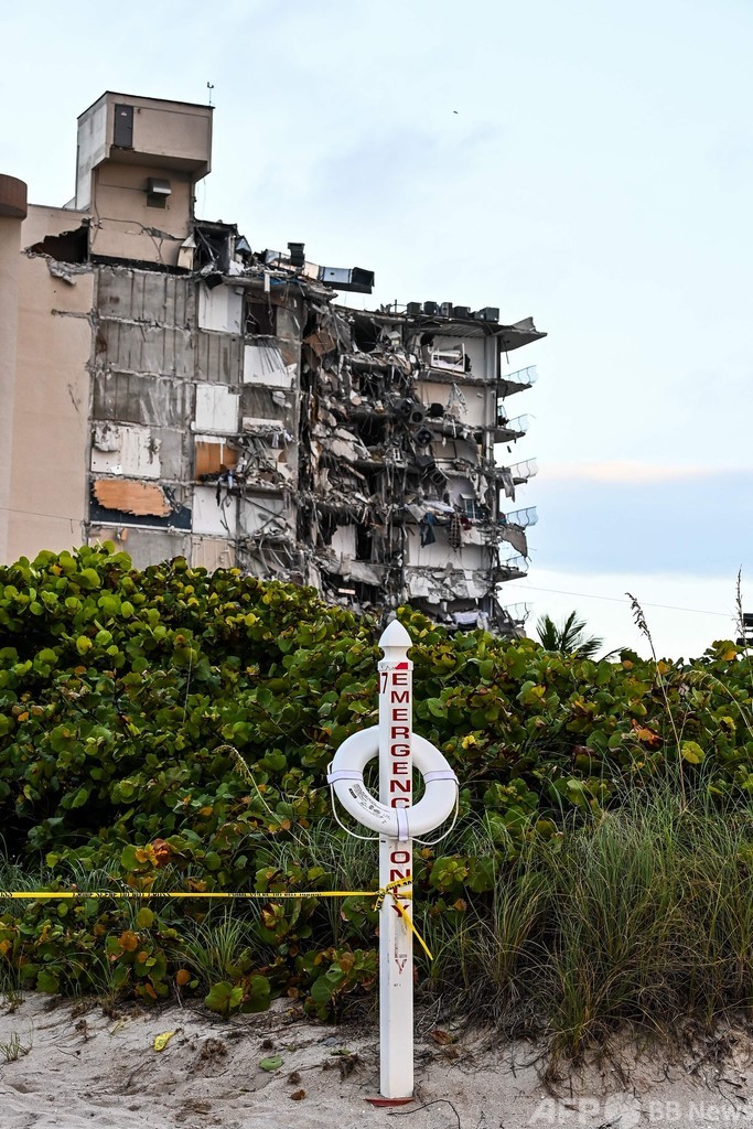集合住宅が一部崩落、1人死亡 数十人不明 米フロリダ州