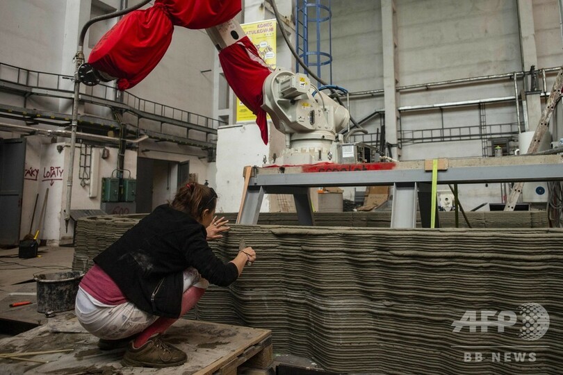 未来の別荘？「水に浮く家」3Dプリンターで初作製 チェコ