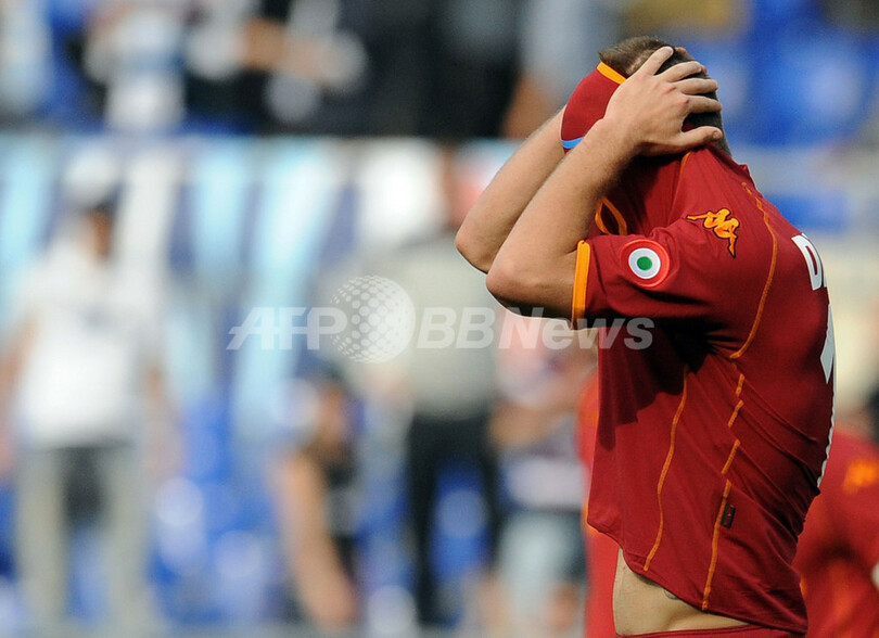 ラツィオ ホームでローマ・ダービーを制す