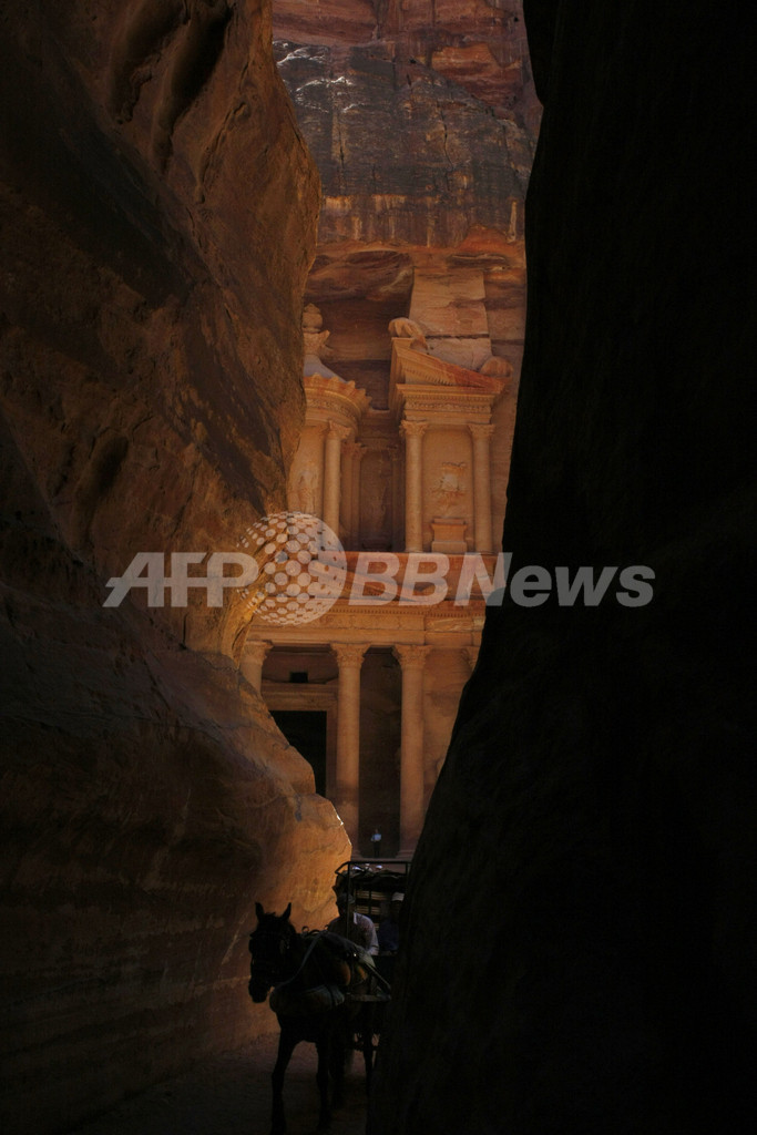 ヨルダンのペトラ遺跡、中でも人気の宝物殿