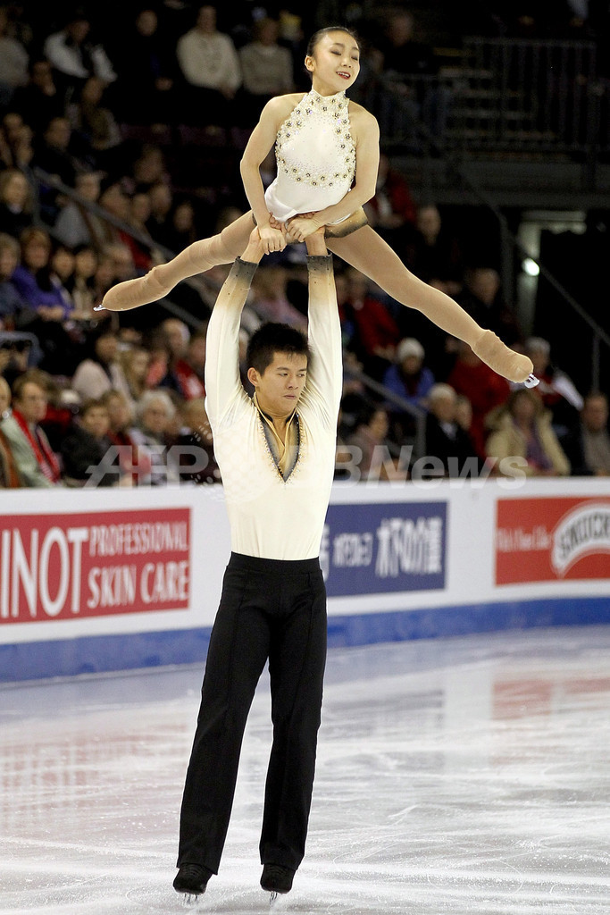 ヴァーチュー／モイア組がアイスダンスで優勝、四大陸選手権