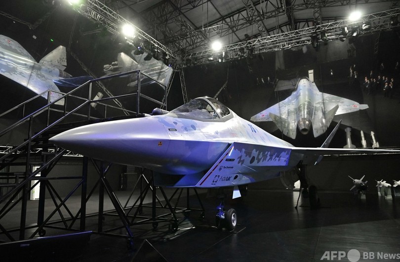 ロシア、新型ステルス戦闘機公開 米F35に対抗