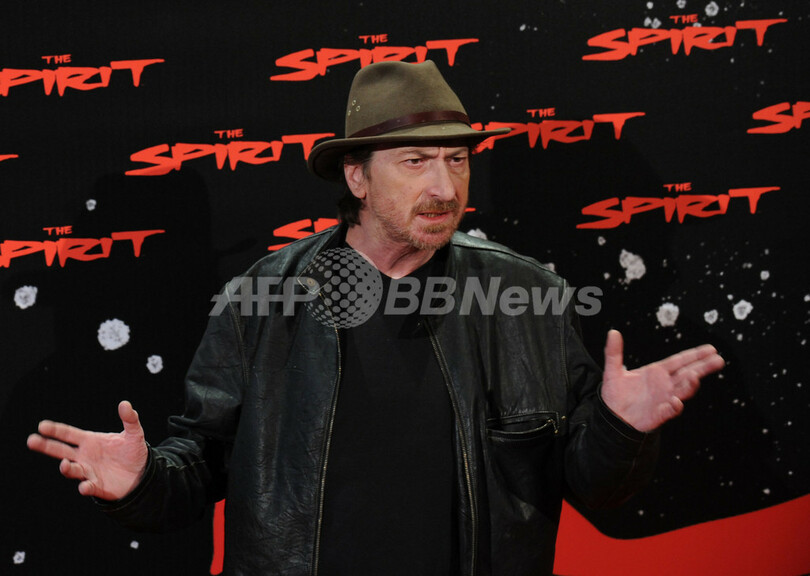 S・ヨハンソン、映画『The Spirit』フォトコールに登場