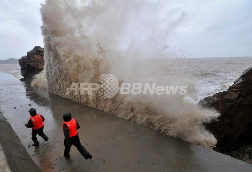 台風23号、中国東部に上陸 70万人超が避難