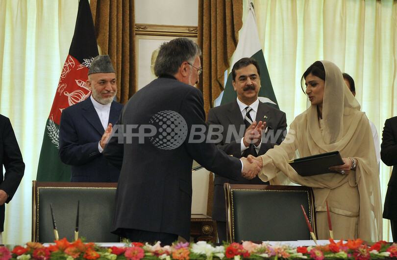 パキスタン初の女性外相、就任