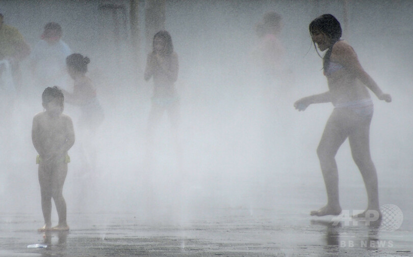 欧州の熱波、一部で気温40度に 大規模停電も