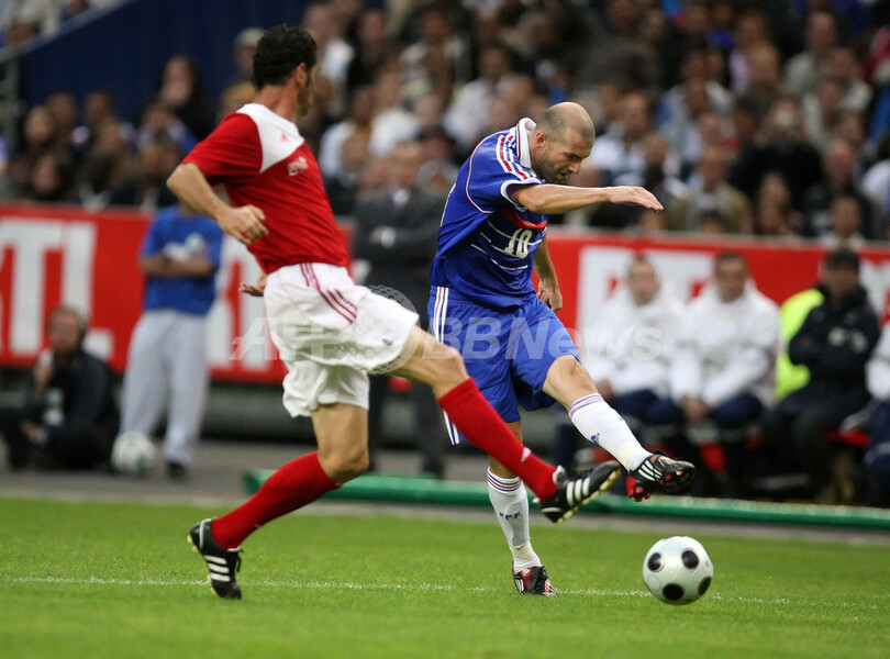 W杯制覇10周年を記念して当時のフランス代表がエキシビションマッチ