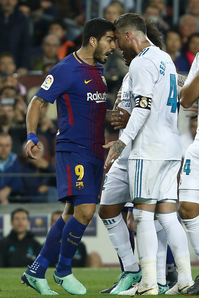 クラシコは2-2のドロー、レアルはロナウドが負傷交代でCL決勝に暗雲