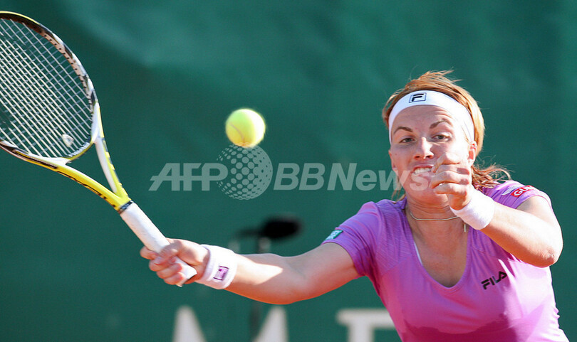 ＜女子テニス J＆Sカップ2007＞ズネツォワ ボンダレンコ降し準々決勝へ - ポーランド