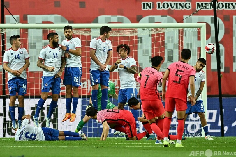 韓国がチリに勝利、代表戦100試合目の孫興民が華麗なFK弾