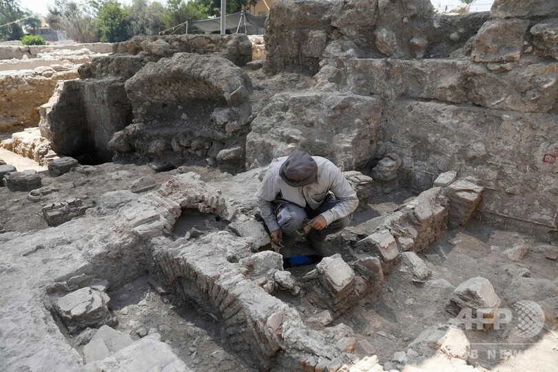 3世紀の古代陶器工房を発見、遊戯室や浴場も イスラエル