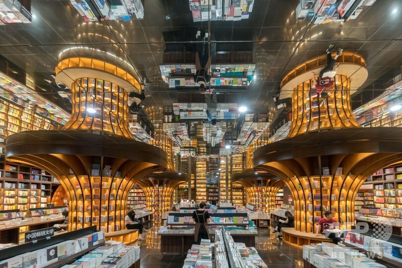 魔法の世界広がる書店 上海・徐匯 「鐘書閣」