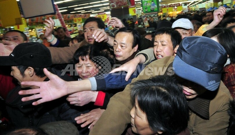 福島原発事故で中国が塩パニック、食塩のヨウ素が被ばく防ぐとデマ