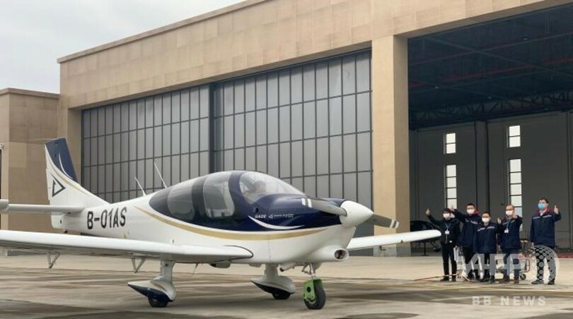中国の操縦士が初めて民間企業製造の汎用飛行機GA20を試験飛行