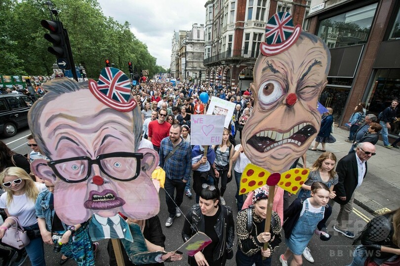 EU離脱に抗議のデモ行進、4万人以上が参加 英ロンドン