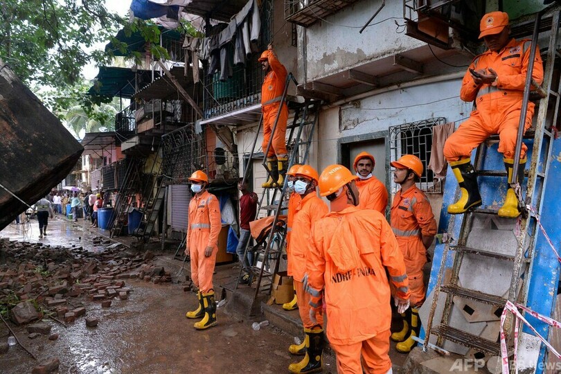 モンスーンの大雨で建物倒壊、19人死亡 印ムンバイ
