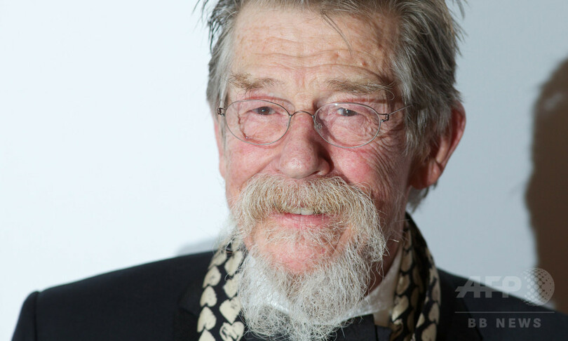 英俳優ジョン・ハートさん死去 77歳