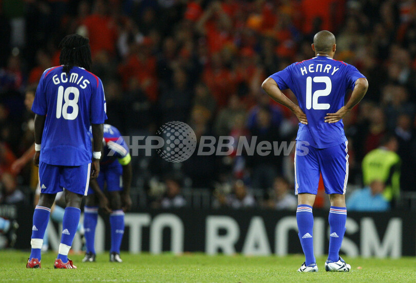 オランダ フランスから4得点を奪いグループリーグ突破を決める