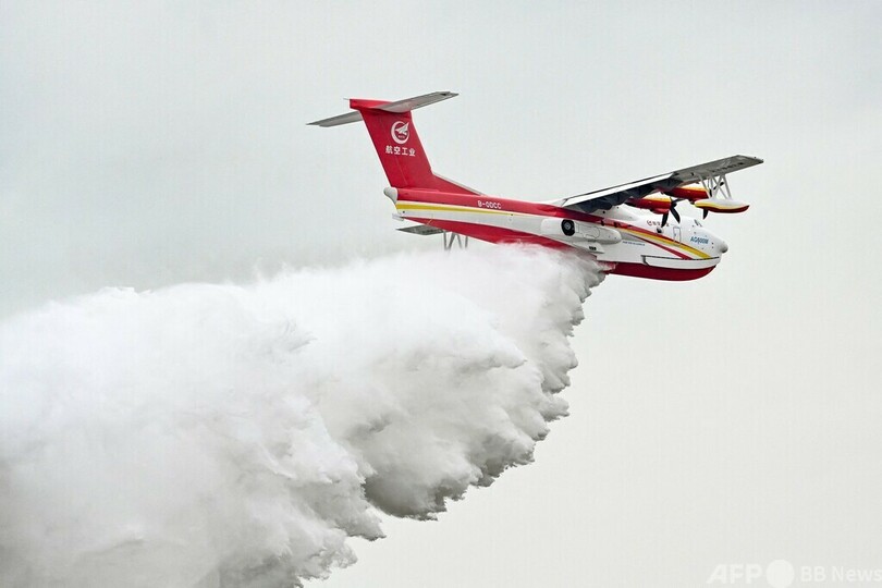 中国で航空ショー開幕、ステルス戦闘機「殲20」が展示飛行