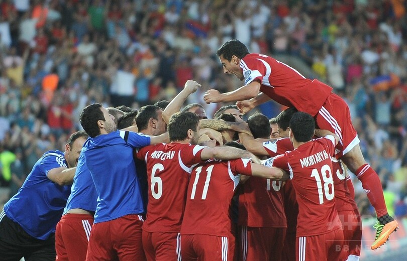 ポルトガル、ロナウドのハットトリックで辛勝 欧州選手権予選