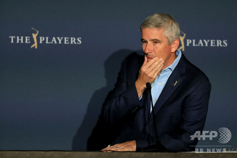 ゴルフ米ツアー再開戦で黙とう、抗議活動への支持示す