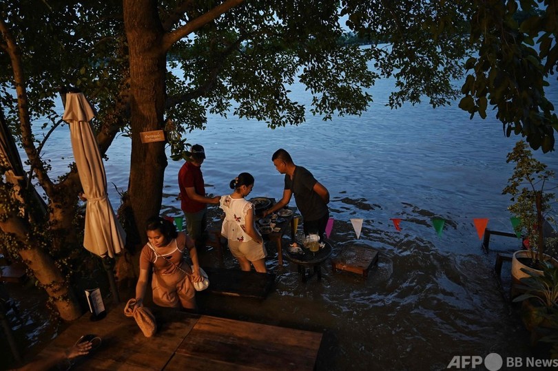 洪水カフェへようこそ タイ