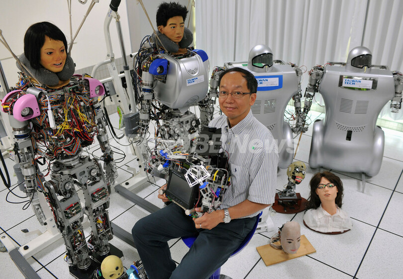 かわいくフレンドリーなパンダ・ロボット、台湾で開発中