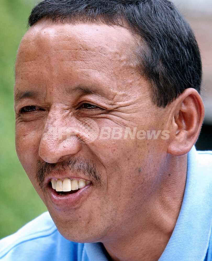 アパ・シェルパ、18回目のエベレスト登頂に成功 世界記録更新