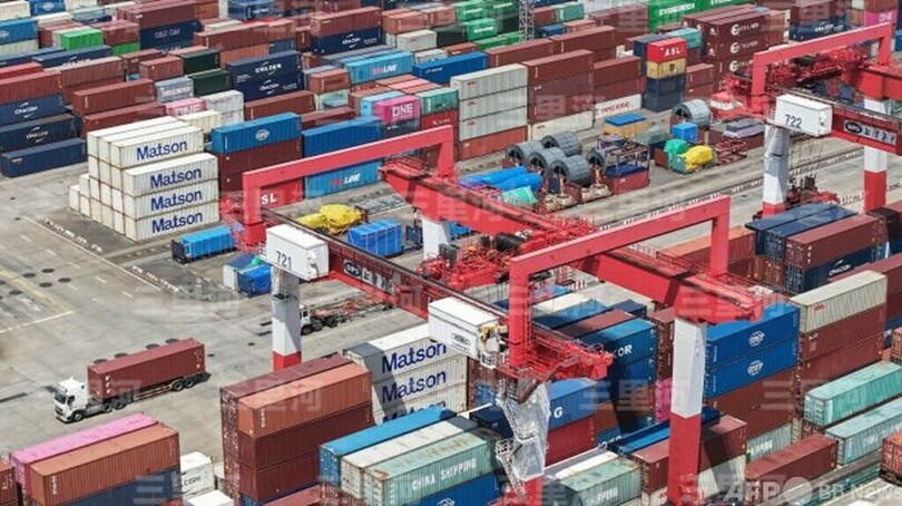 【三里河中国経済観察】上海港、月間コンテナ取扱量が初の502万TEU突破