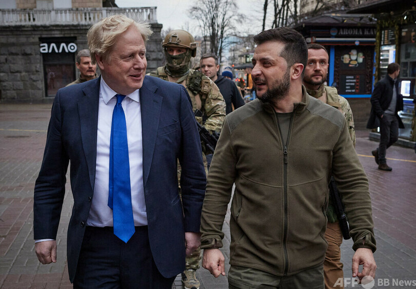 ゼレンスキー氏、英首相と電話会談 辞任への「悲しみ」伝達