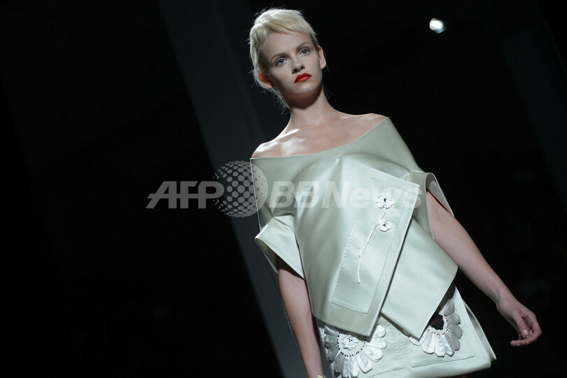 ＜13年春夏ミラノコレクション＞プラダ