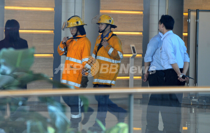 エレベーター・シャフト内を落下、香港一超高層の建設現場で6人死亡