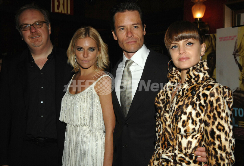 映画「Factory Girl」プレミア上映会開催、シエナ・ミラーら出演者が登場 - 米国