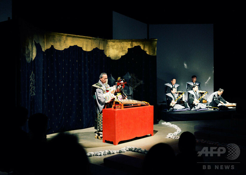 カルティエ現代美術財団、美術家・舘鼻則孝による文楽を上演