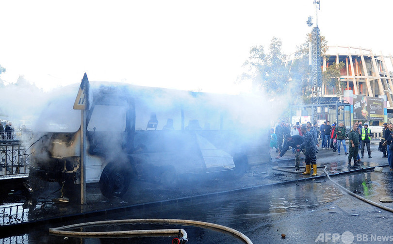 シリア首都で異例の爆弾攻撃 軍のバス爆破で14人死亡