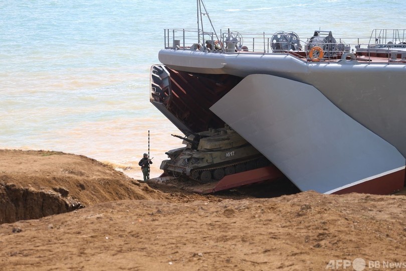 ロシア、ウクライナ国境付近の軍事演習終了へ 国防相が命令