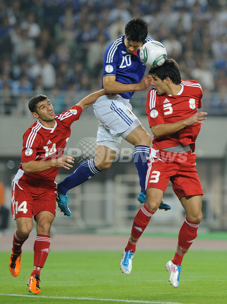 日本8発 タジキスタンに大勝、W杯アジア予選