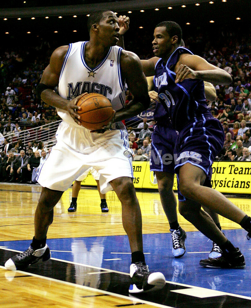 ジャズ マジックを破り連敗を2で止める