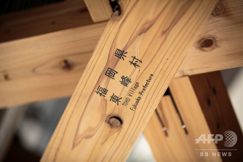 自治体提供の木材で建設 東京五輪、選手村の中心施設公開