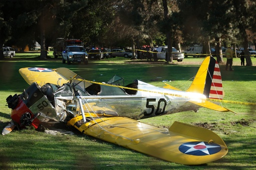 ハリソン フォードさん重傷か La近郊で小型機墜落 写真9枚 国際ニュース Afpbb News